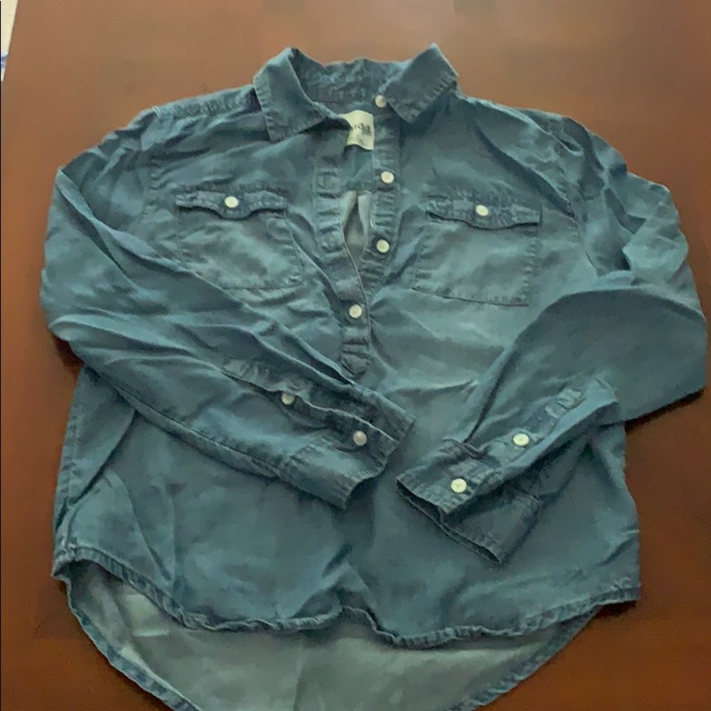 Girl’s button down shirt